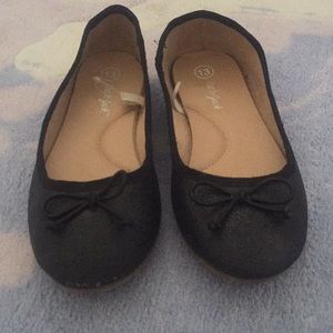 Girls black flats